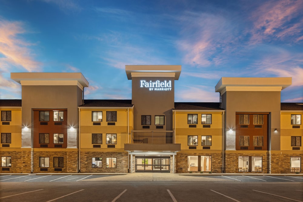 Fairfield Inn & Suites by Marriott Cedar Rapids North 3/52