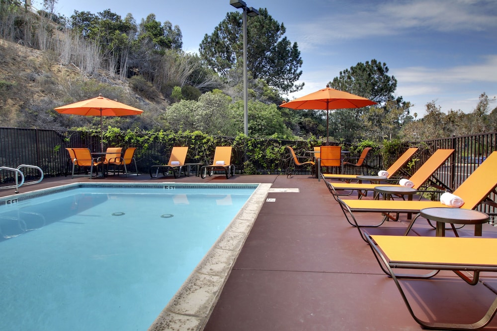 Days Inn By Wyndham Encinitas Moonlight Beach 3/46