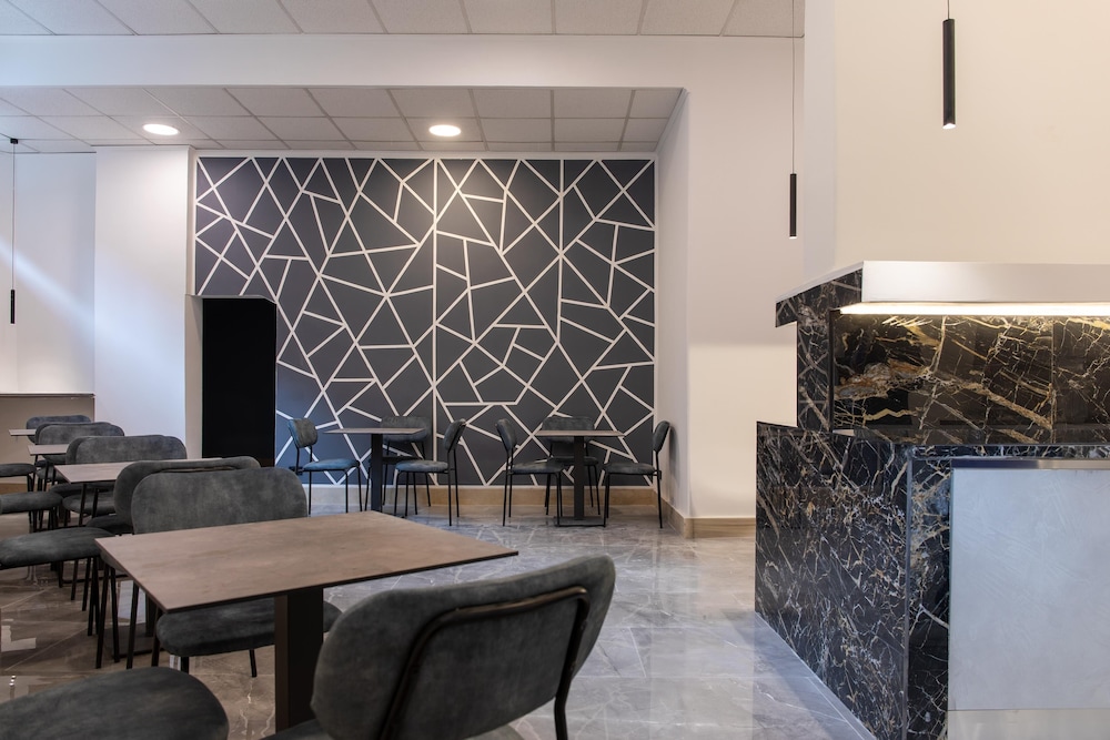 Lobby at Best Western Hotel Revolution, ROME