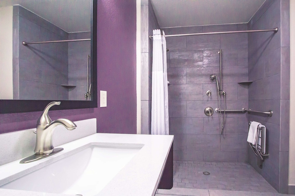 La Quinta Inn Suites By Wyndham Pampa 25/52