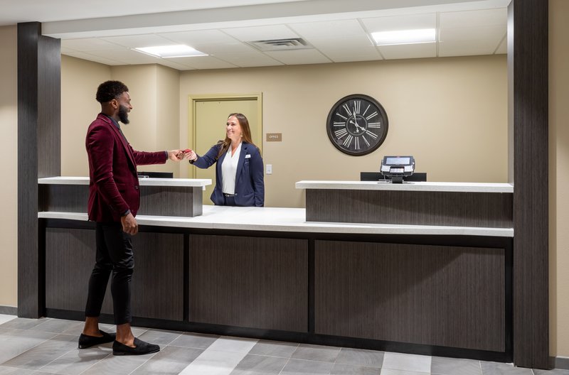 Candlewood Suites Rochester Mayo Clinic Area 7/50
