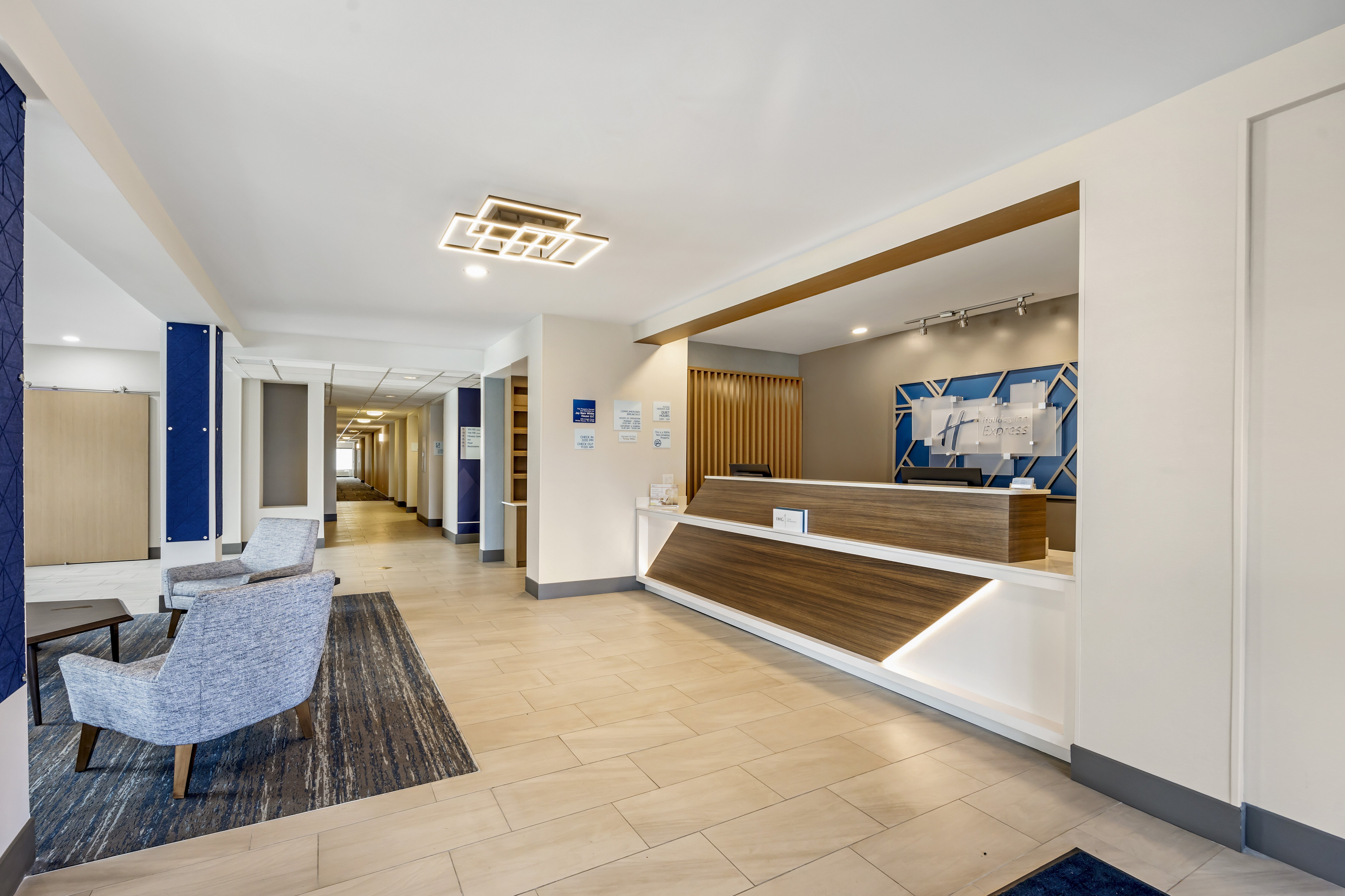 Holiday Inn Express White House 7/43