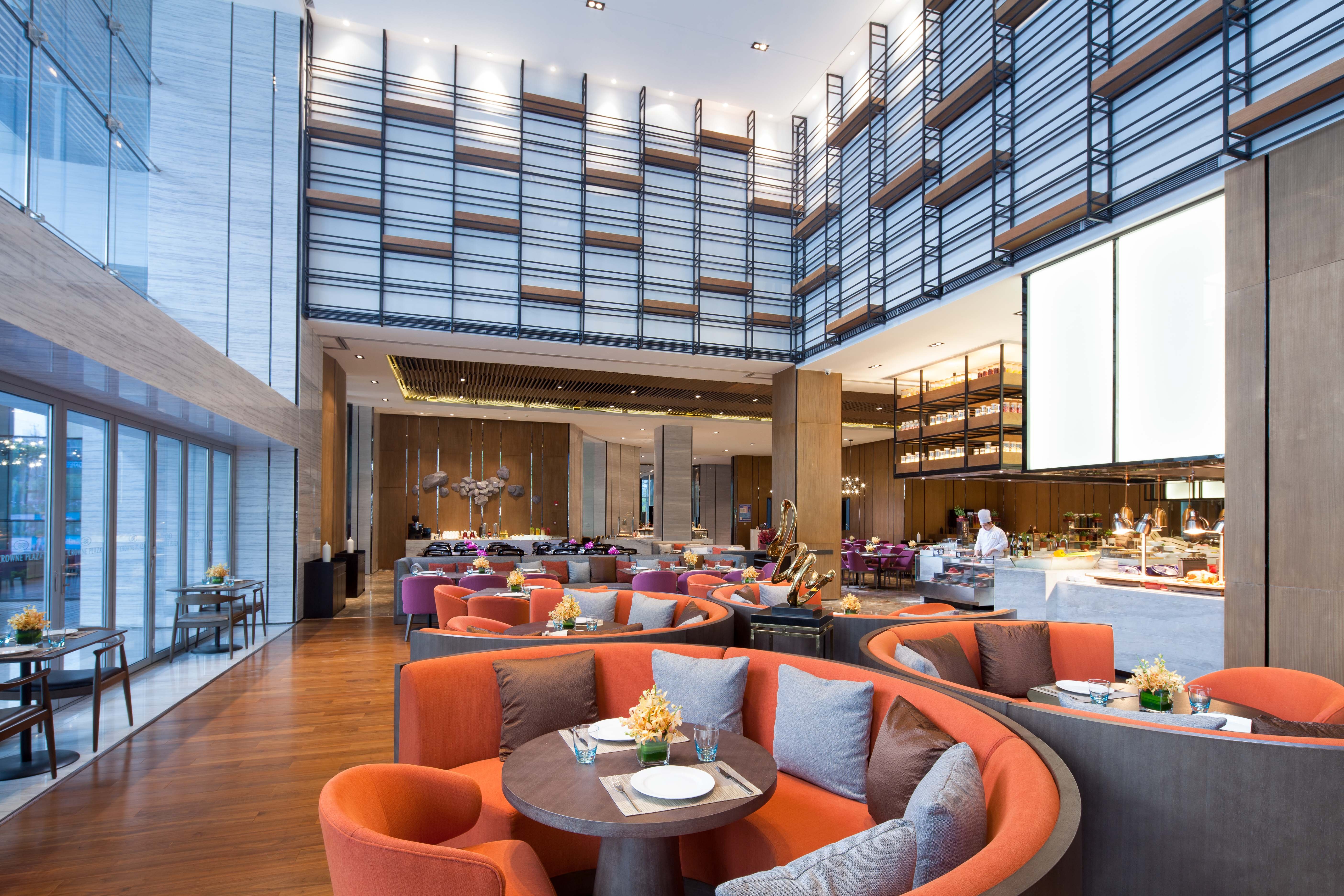 CROWNE PLAZA KUNSHAN 60/79