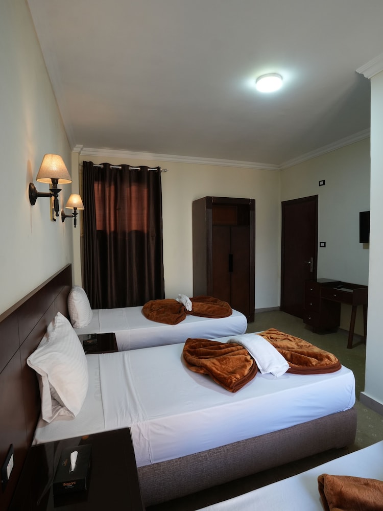 Montana Hotel 22/55