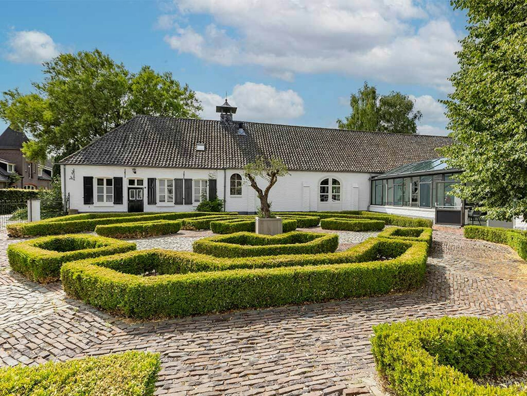 Sandton Chateau de Raay 42/50