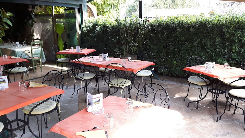 Auberge Les Arômes 27/45