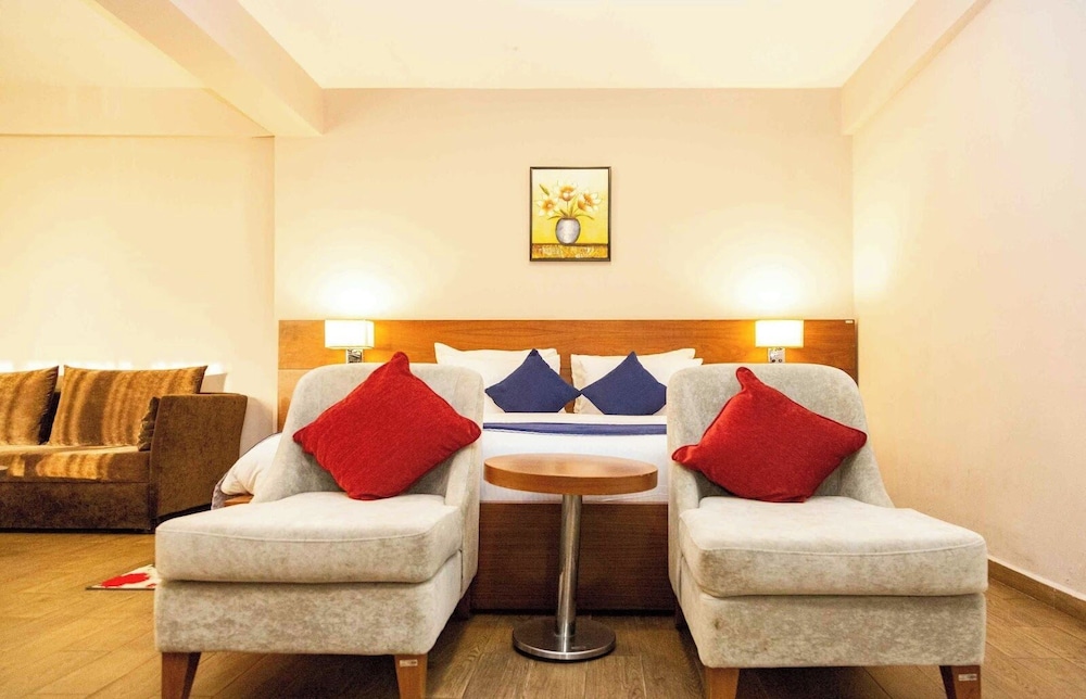 AH Hotel and Conference 28/50