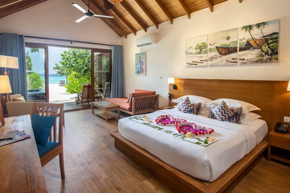 Reethi Faru Resort 38/114