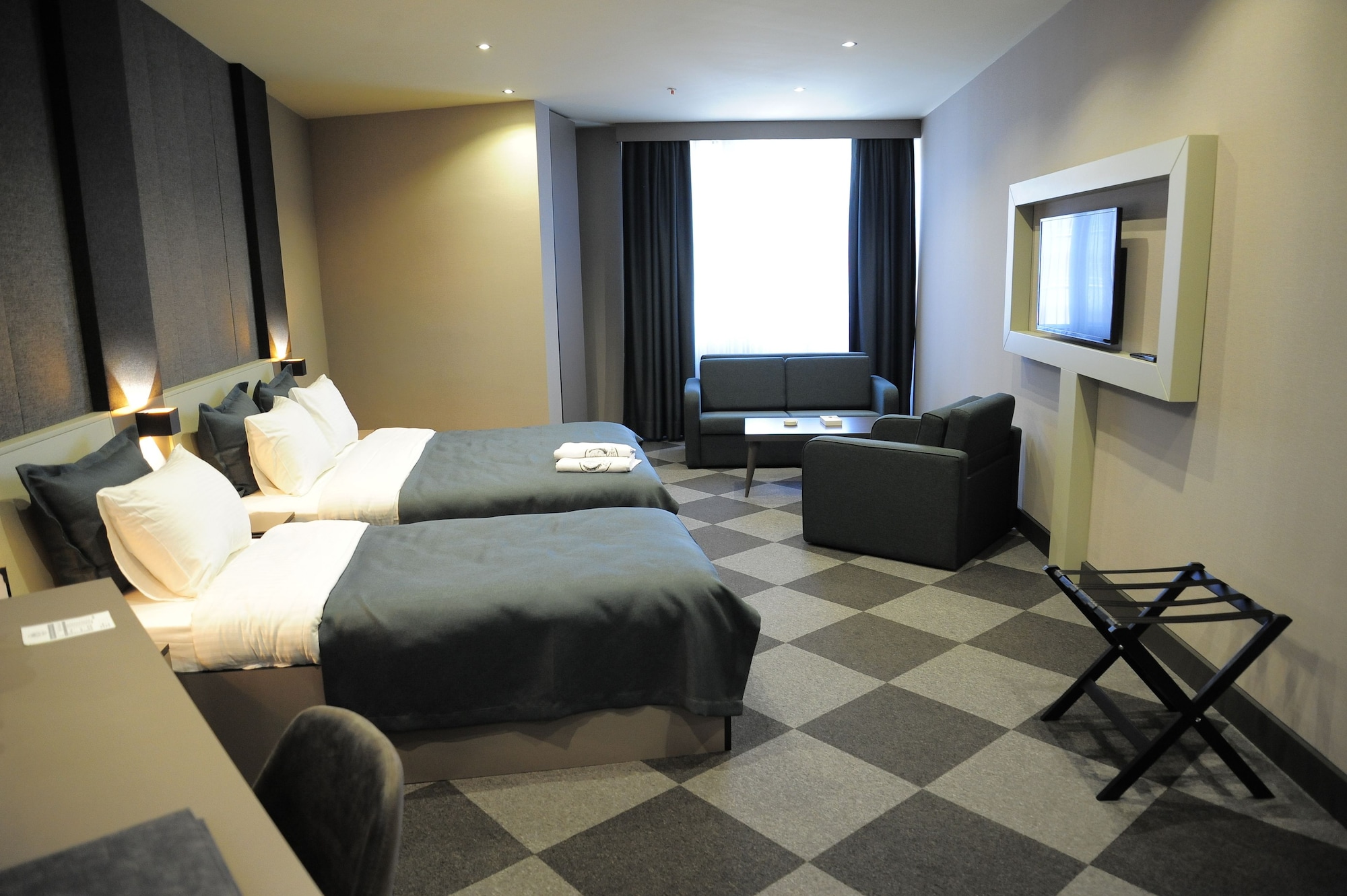 غرفة سوبيريور بسرير كينج وسرير فردي، Tryp By Wyndham Istanbul Sancaktepe 2/10