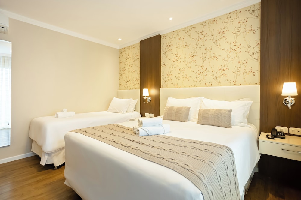 HOTEL JARDINS DA COLINA 31/76