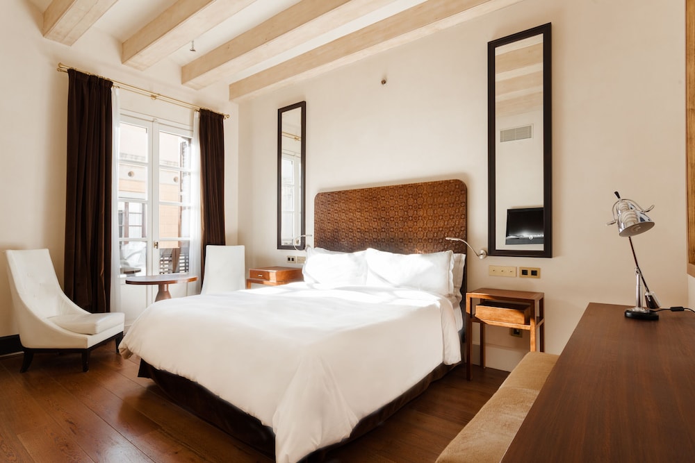 Hotel DO Plaça Reial 20/67