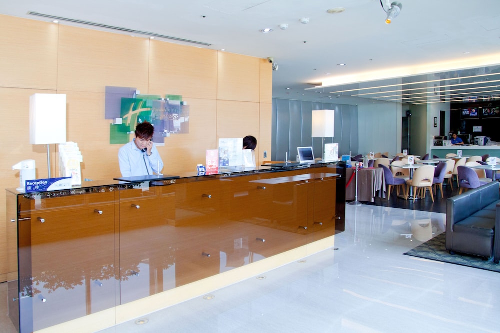 Holiday Inn Express Taoyuan 8/71
