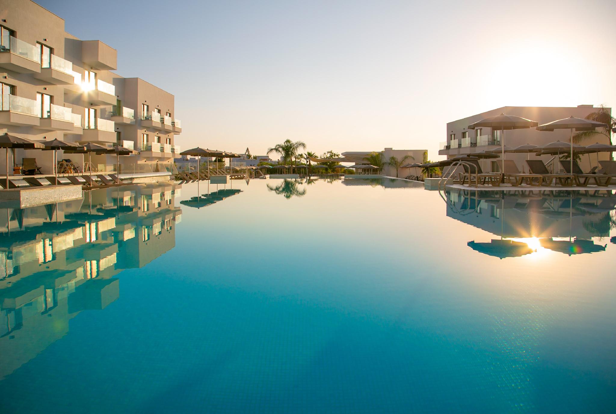 1 BEDROOM, SWIM UP, SUITE