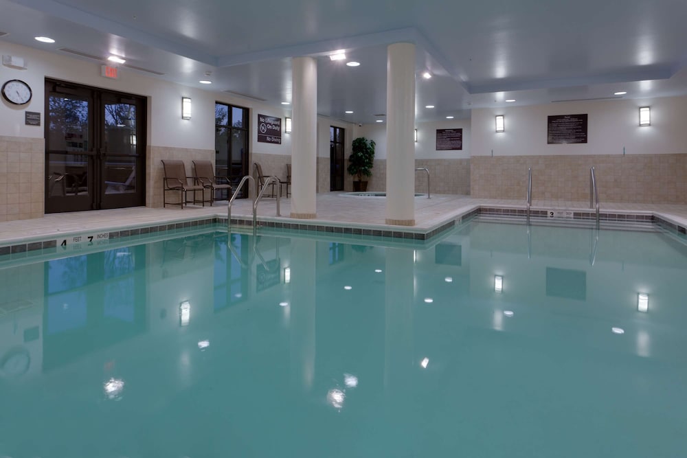 Hampton Inn Rochester Webster 2/36
