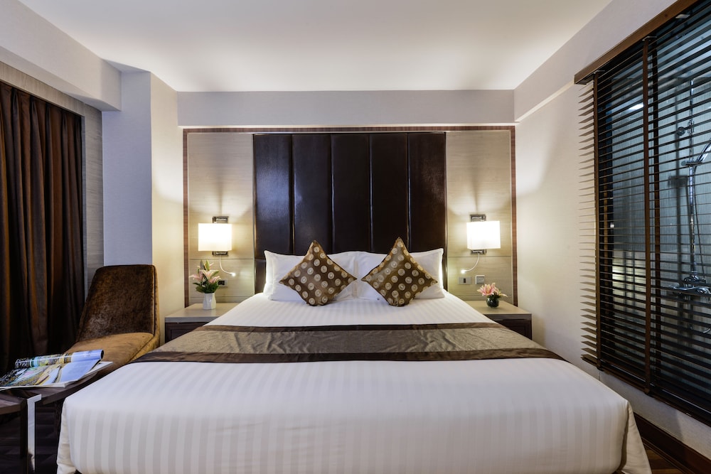 Ramada by Wyndham Bangkok Sukhumvit 11 30/83