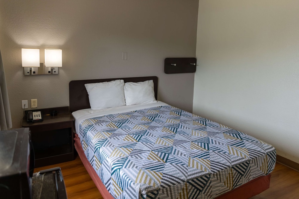 Motel6 Lufkin, TX 12/29