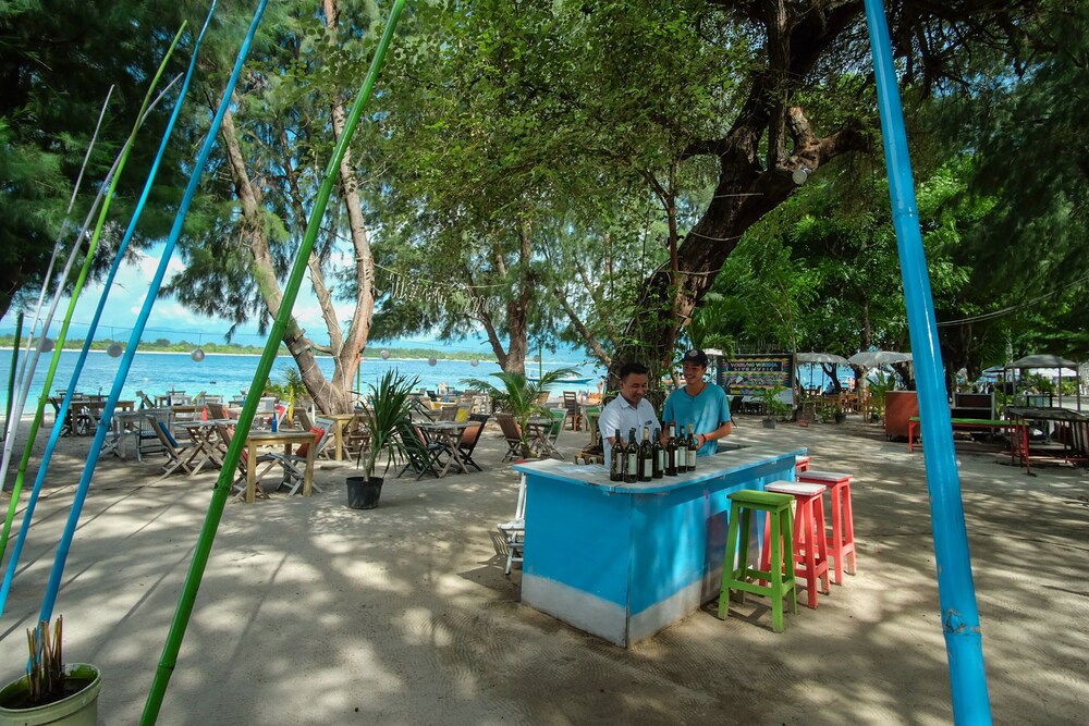 Warna Beach Hotel 31/46