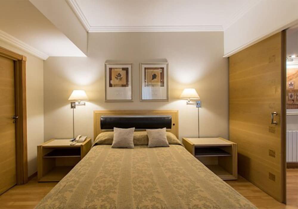 HOTEL SOLANS RIVIERA 18/40