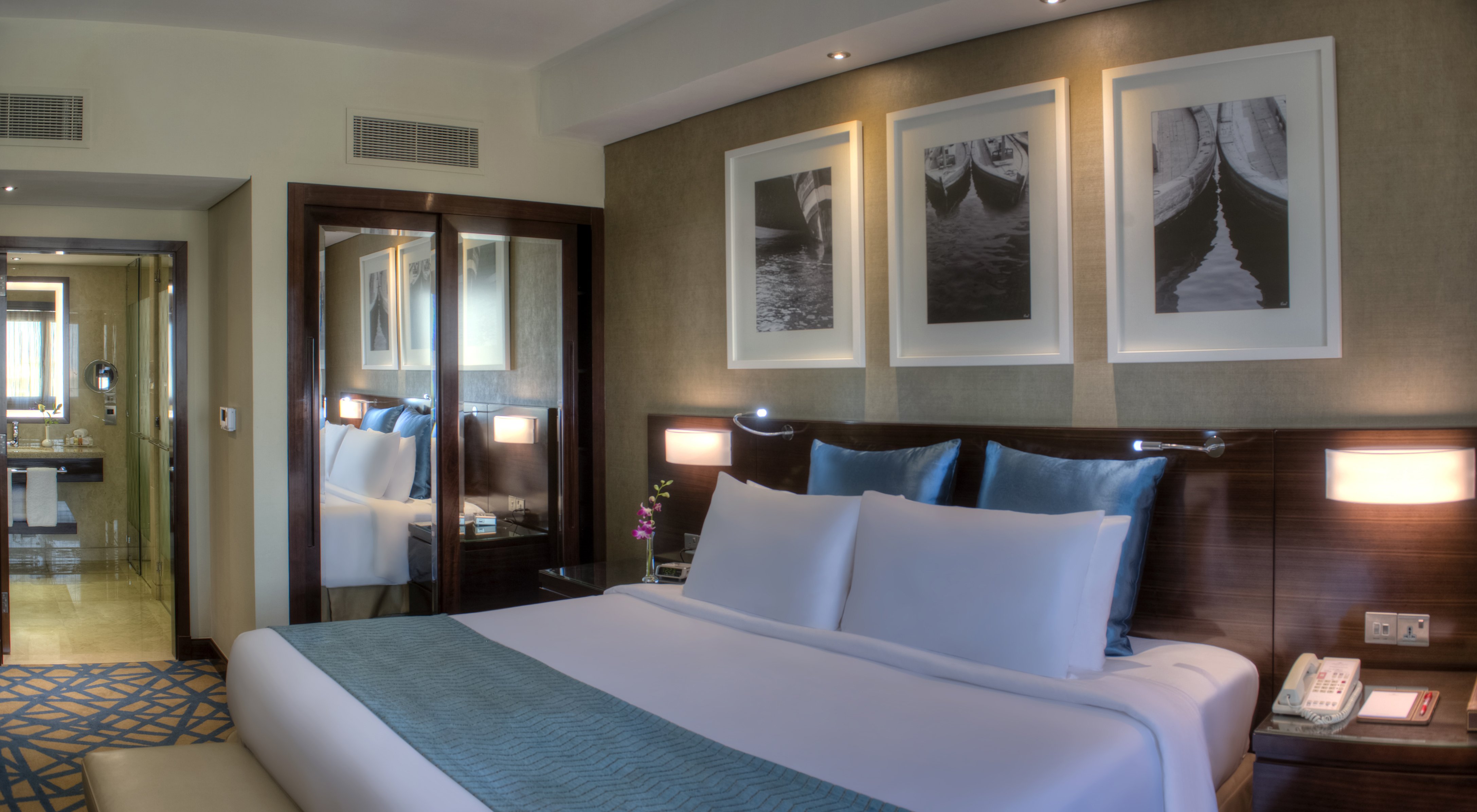 EXECUTIVE SUITE