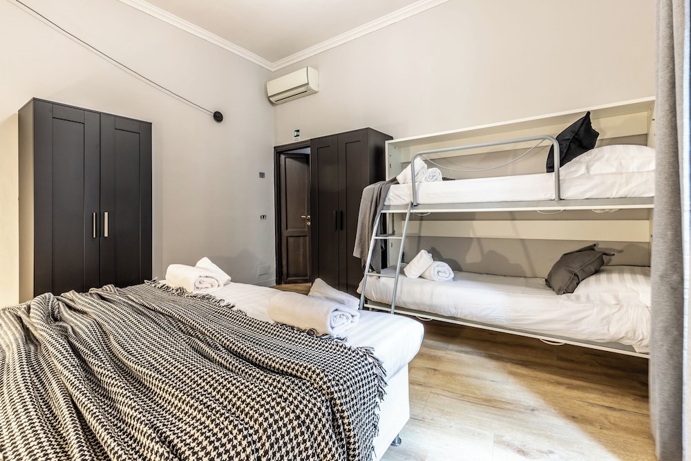 Flatinrome Deluxe Rooms 23/50