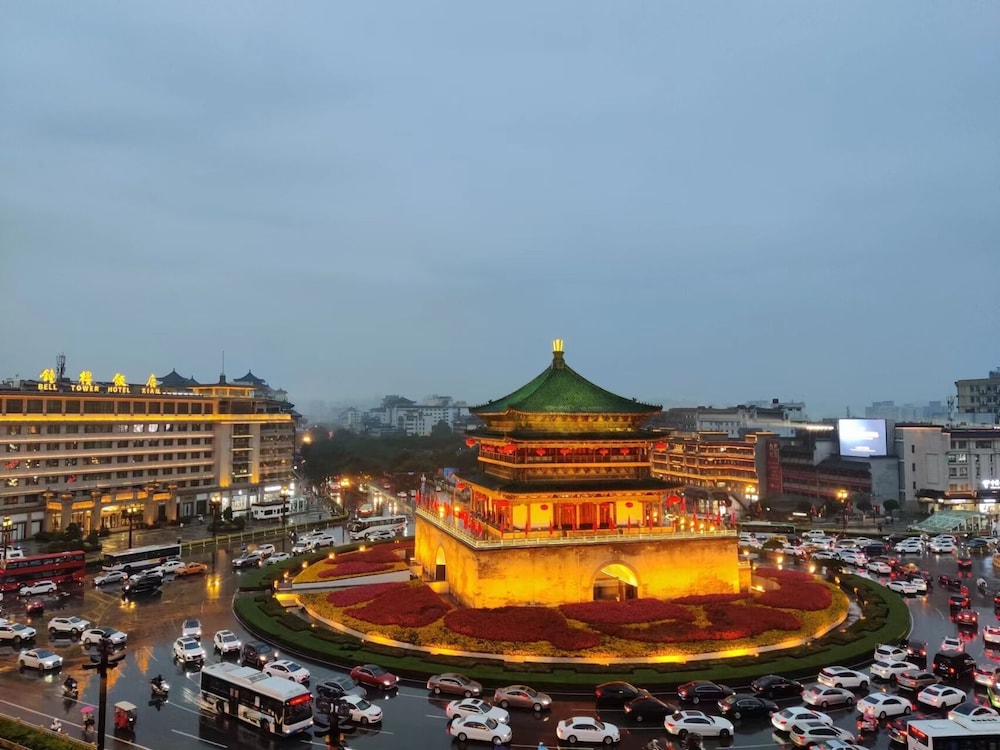 Moxy Xi'an Downtown 1/37
