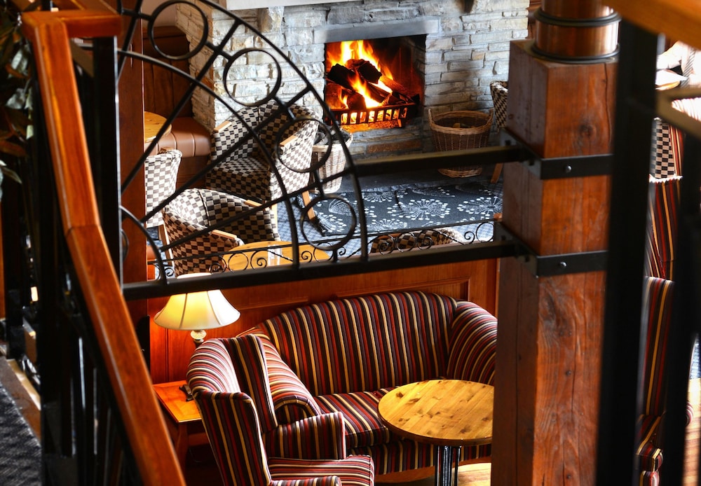 MILL PARK HOTEL 46/59