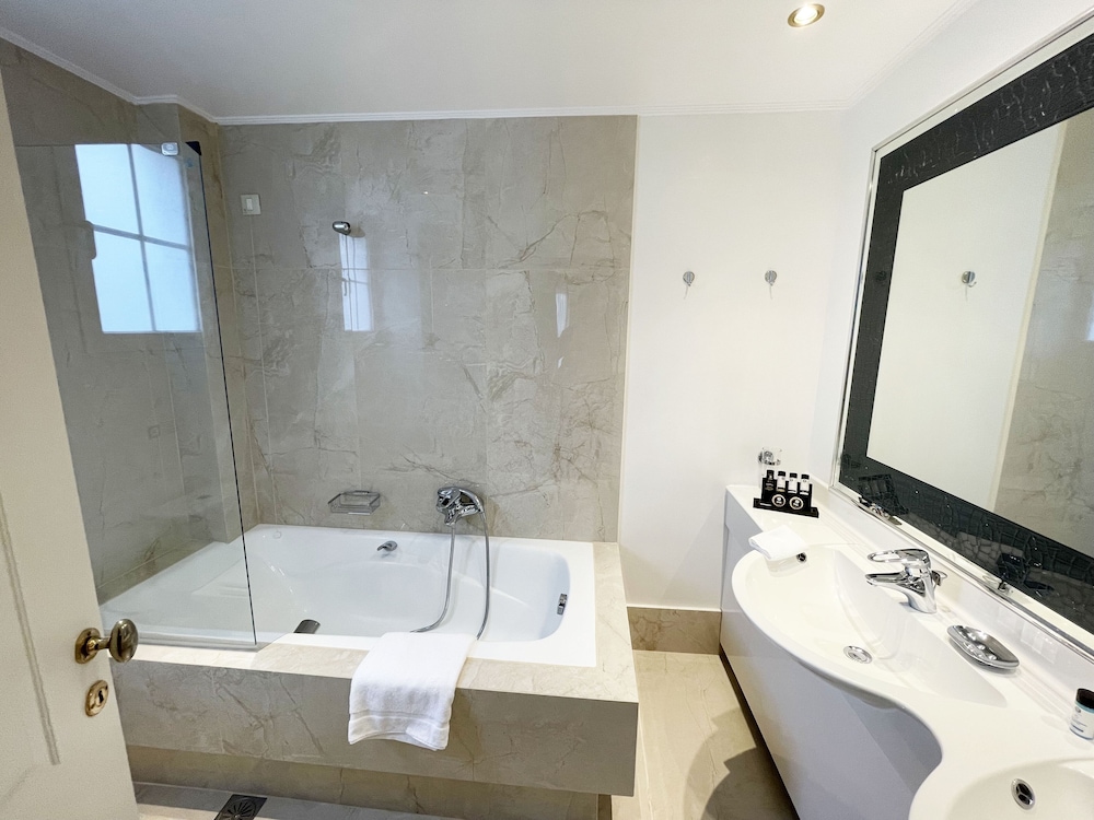 THEOXENIA HOUSE 15/44