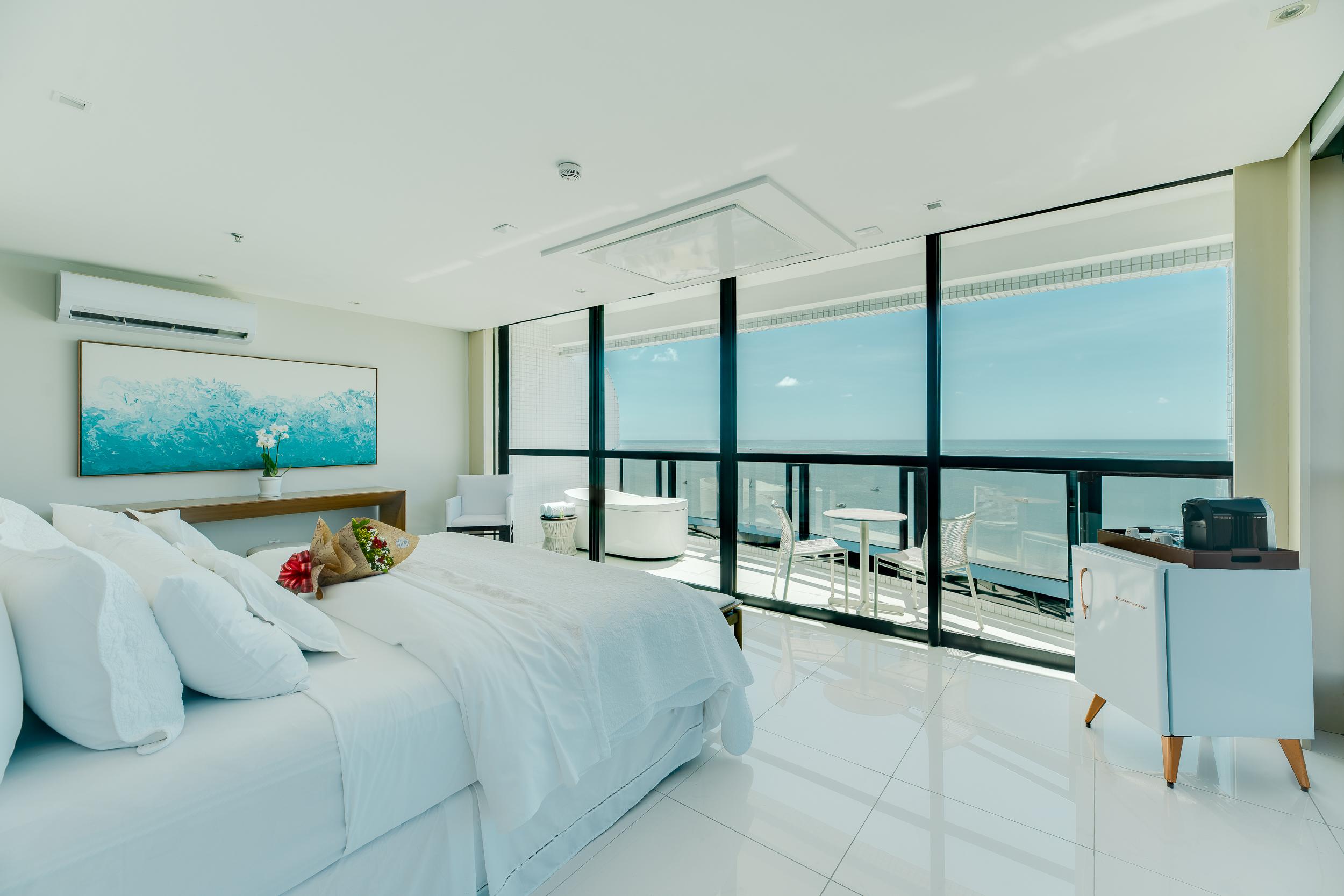 Suite, Sea View