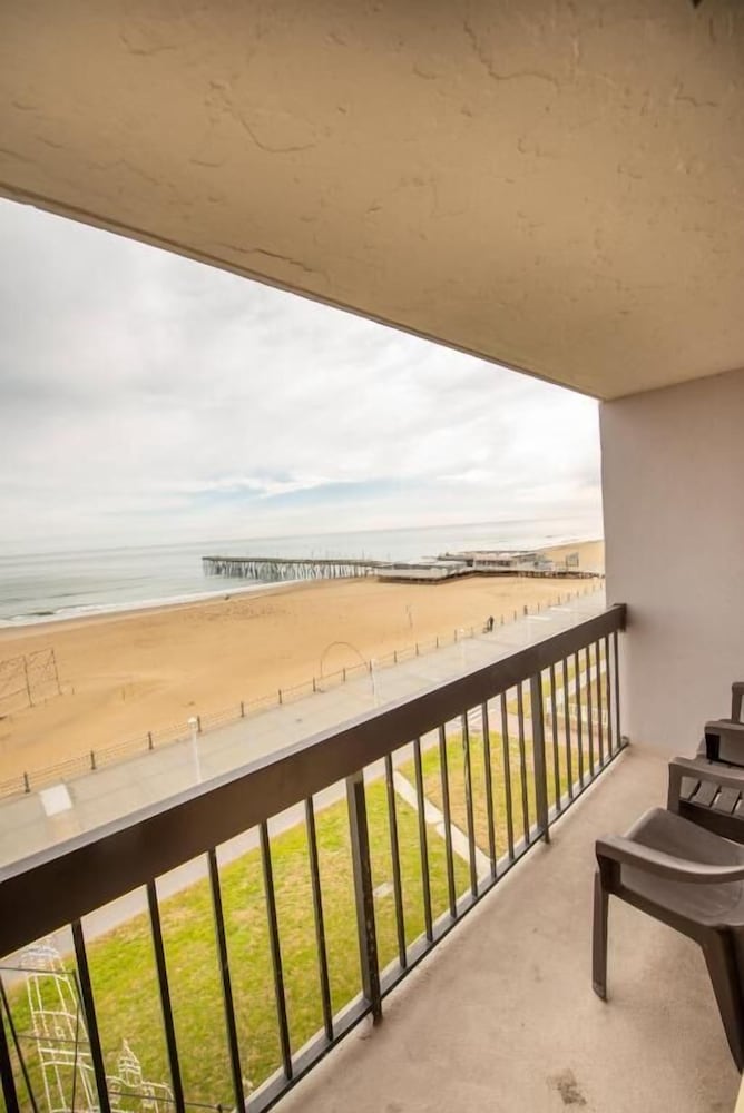 The Breakers Resort Inn 23/29