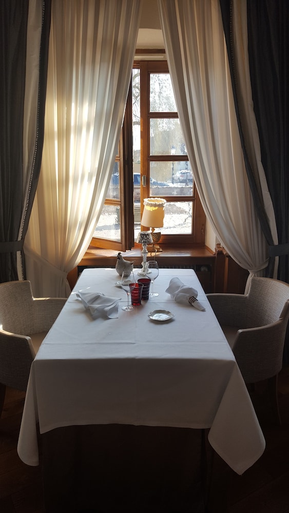 Hostellerie A La Ville de Lyon 30/38