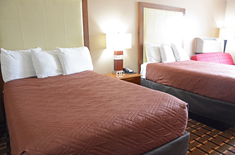 HERITAGE GRAND INN 26/100