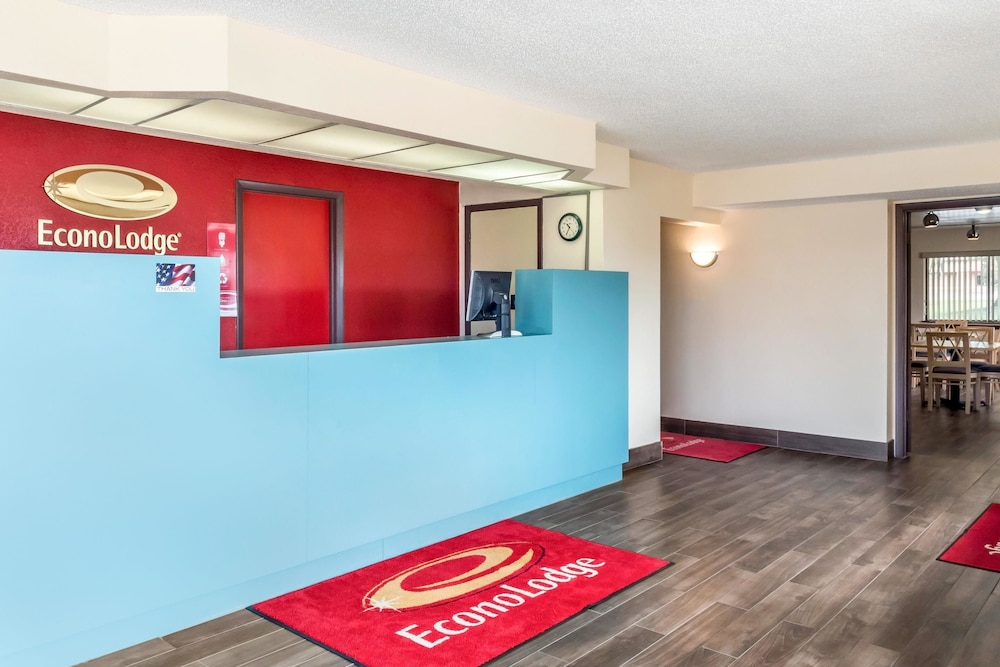 Econo Lodge Live Oak, FL 9/35