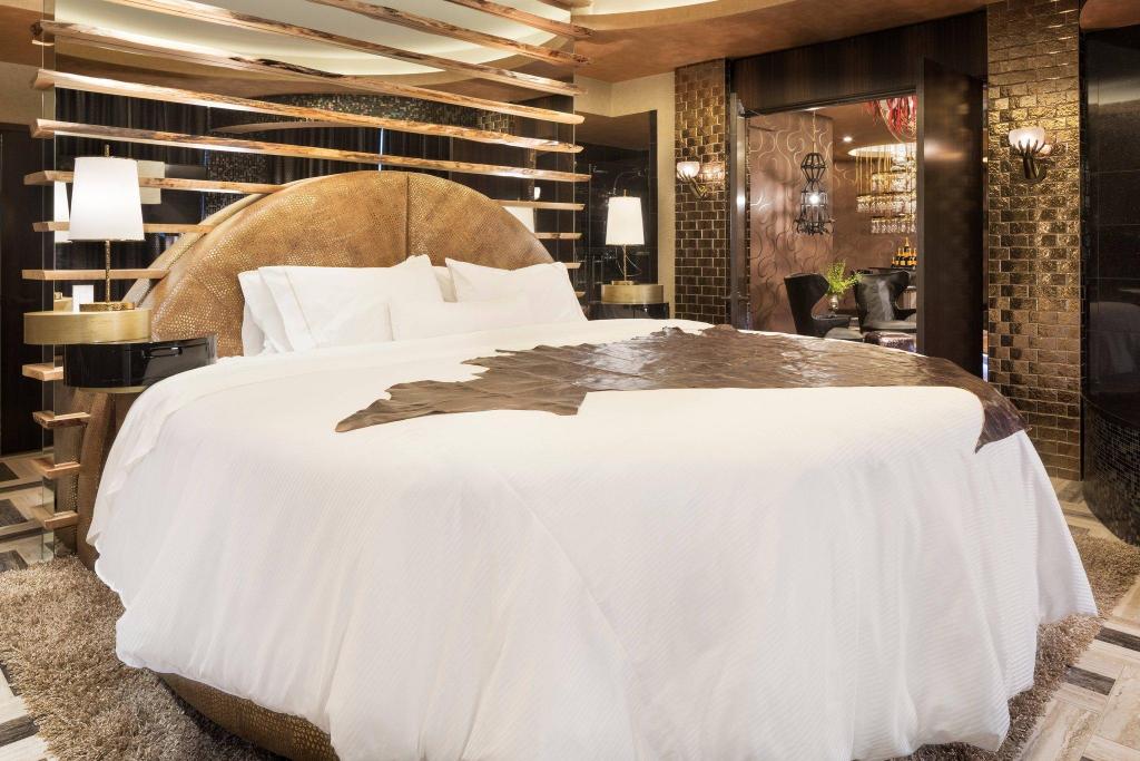 1 Bedroom, Presidential, Nashville, Suite, King Bed, Urban View, Bathtub, Top Floor