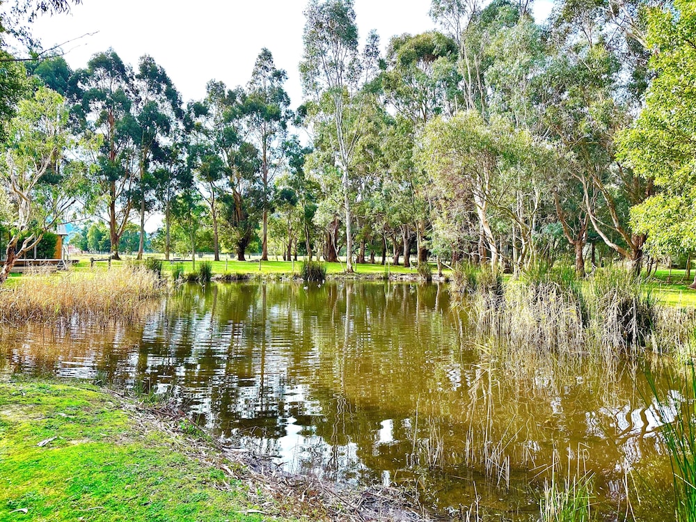 GRAMPIANS CHALETS 35/50