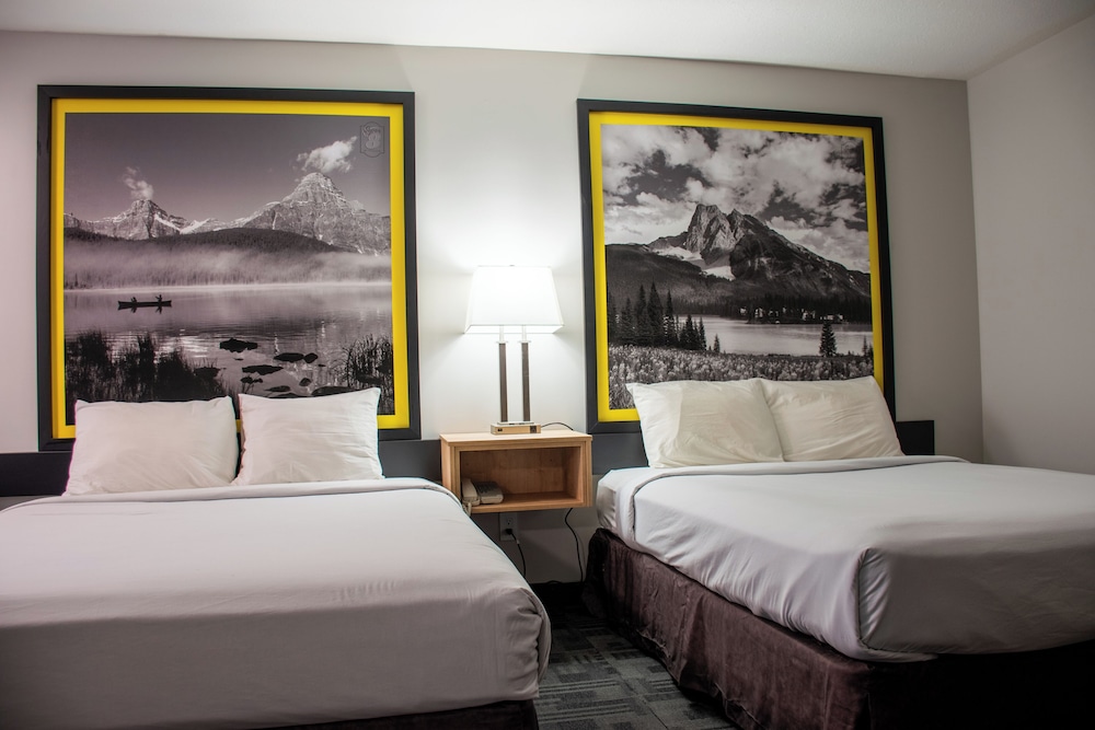 Super 8 by Wyndham Clearwater BC 30/61