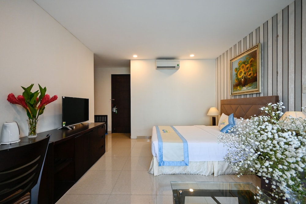 Laguna Hotel 25/41