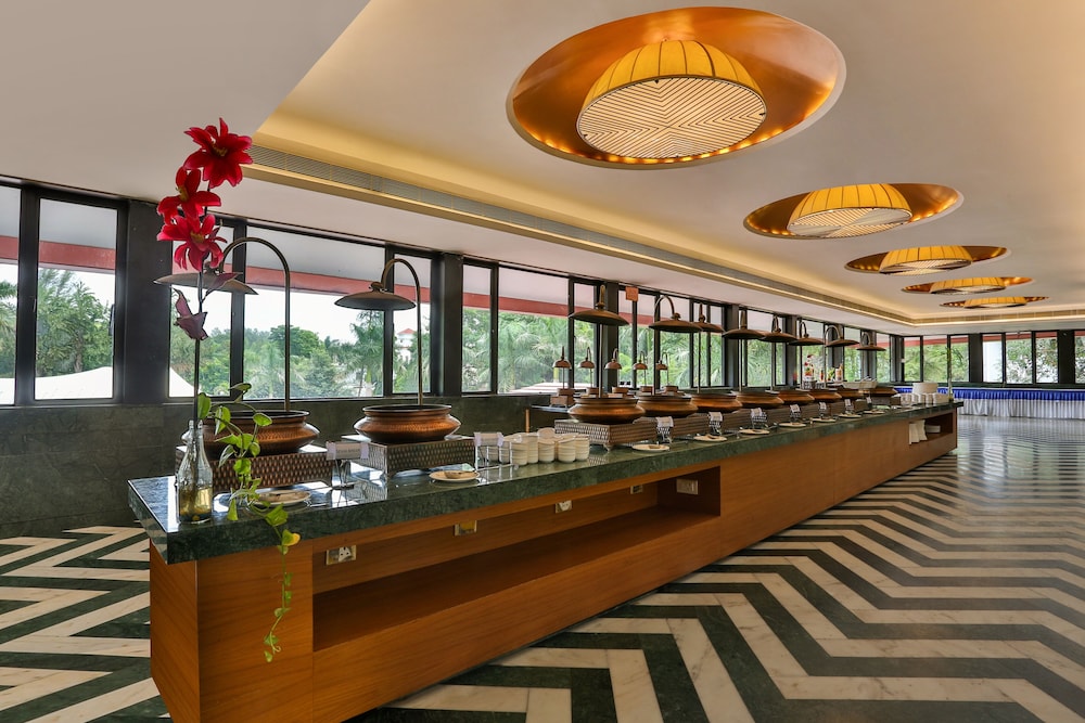 HOTEL KHANVEL RESORT 6/50