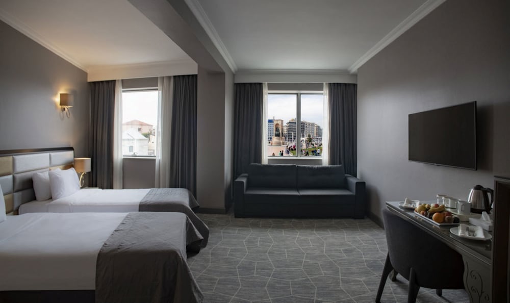 Taksim Square Hotel 24/50