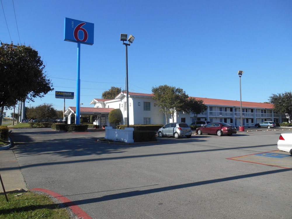 Motel6 Garland, TX - Northeast Dallas 39/43