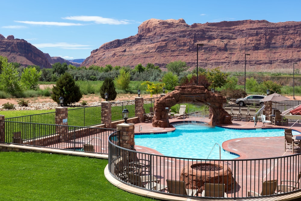 Holiday Inn Express Suites Moab 5/63