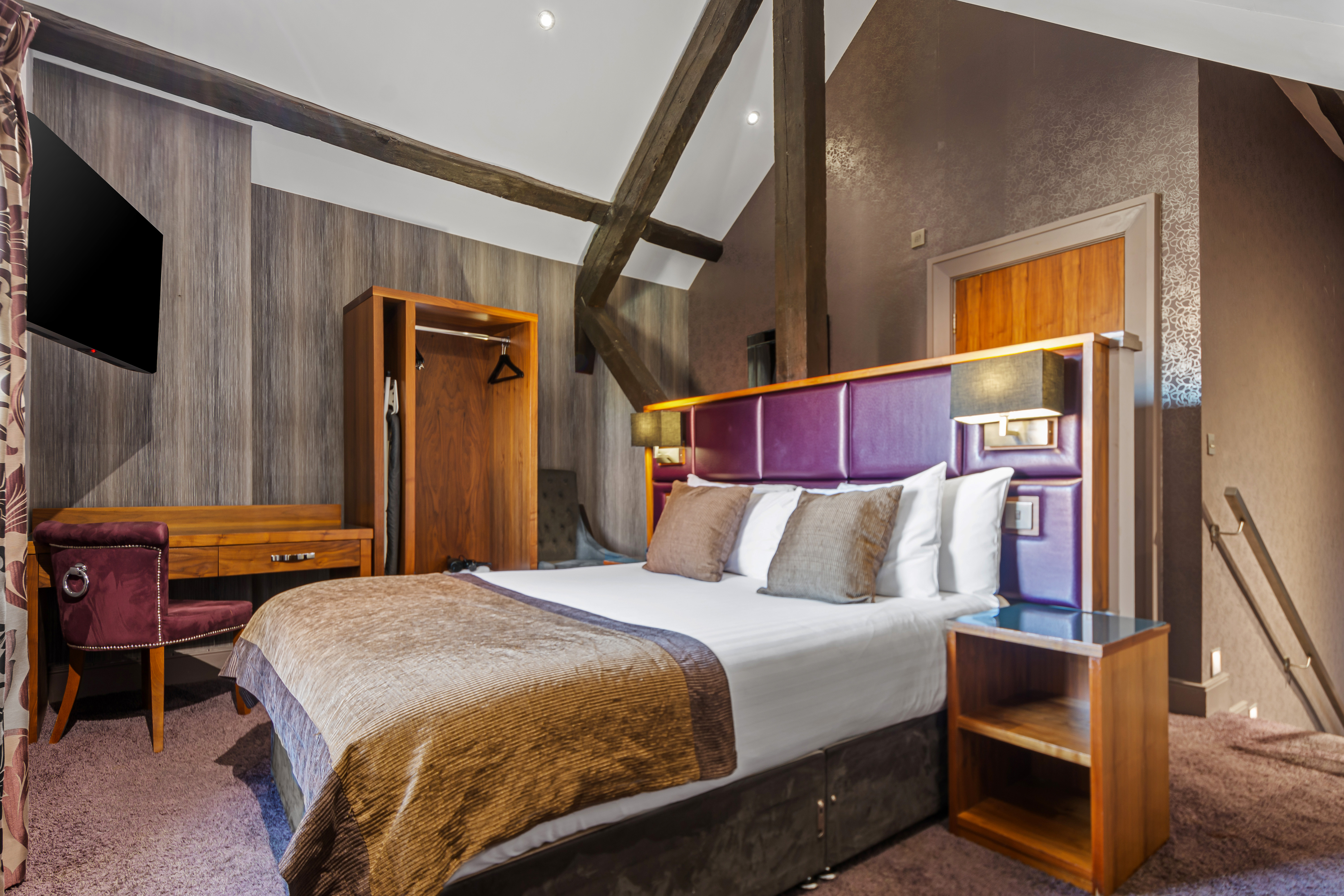 Penthouse Suite, House
