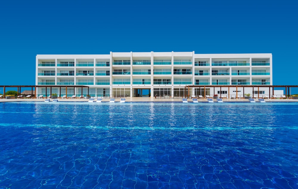 Marina Puerto Velero 4/58