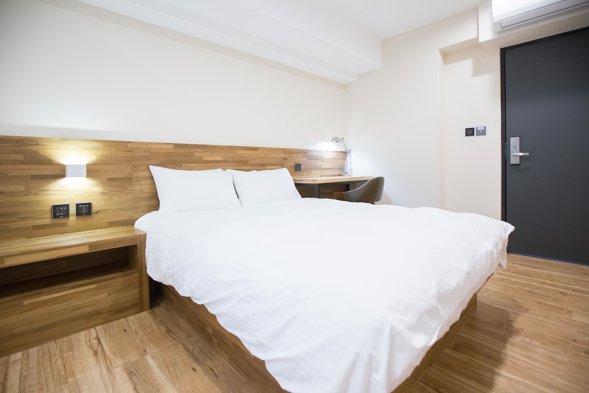 STANDARD, DOUBLE BED