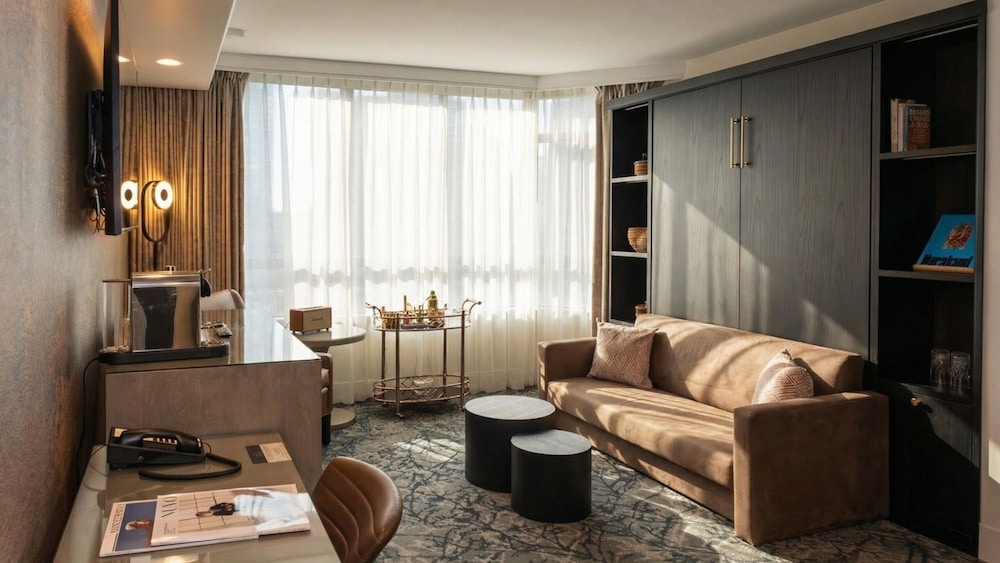 Executive Hotel Vintage Park 36/56