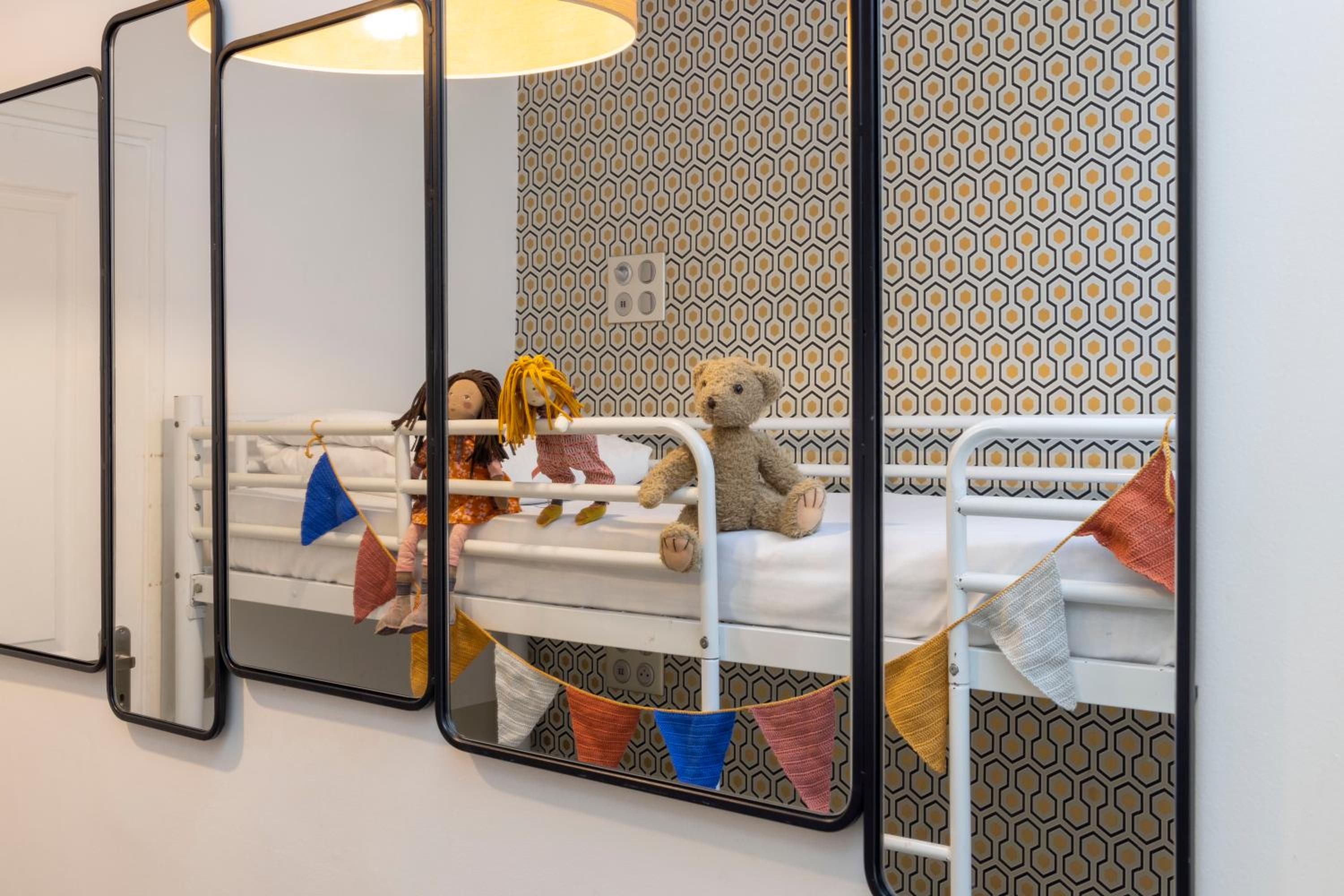 Family, 1 Double and 2 Bunk Beds, Sacre Coeur View