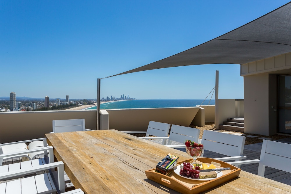 Gemini Court Holiday Apartments 32/47