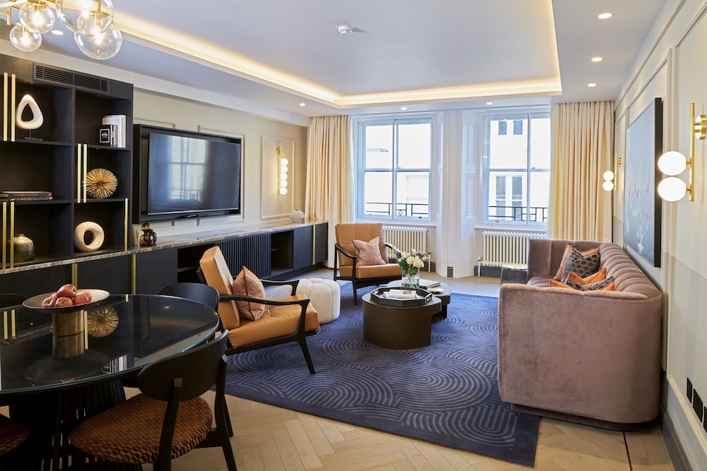 Cheval Hyde Park Gate 38/61