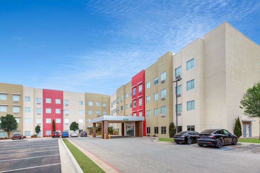 Hawthorn Suites by Wyndham Lubbock in LUBBOCK - TX