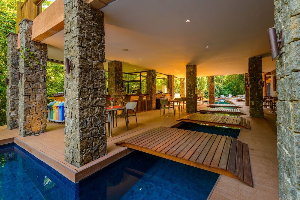 Kalango Boutique Hotel 44/75