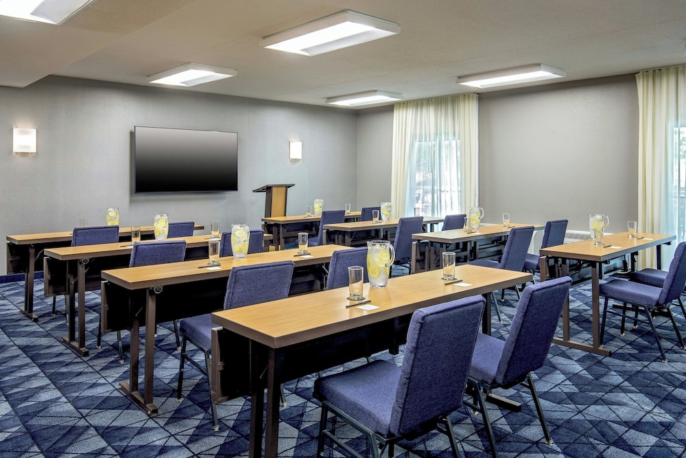 Courtyard by Marriott Boston Andover 49/59
